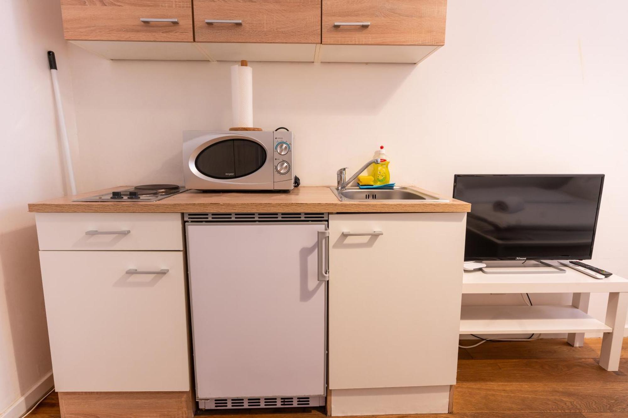 Living - Lerchenfeldergürtel Apartment Wien